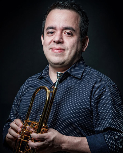 Gaudy Sánchez, Administrador Artístico YOLA (Orquesta Juvenil de Los Ángeles) en la Filarmónica de Los Ángeles